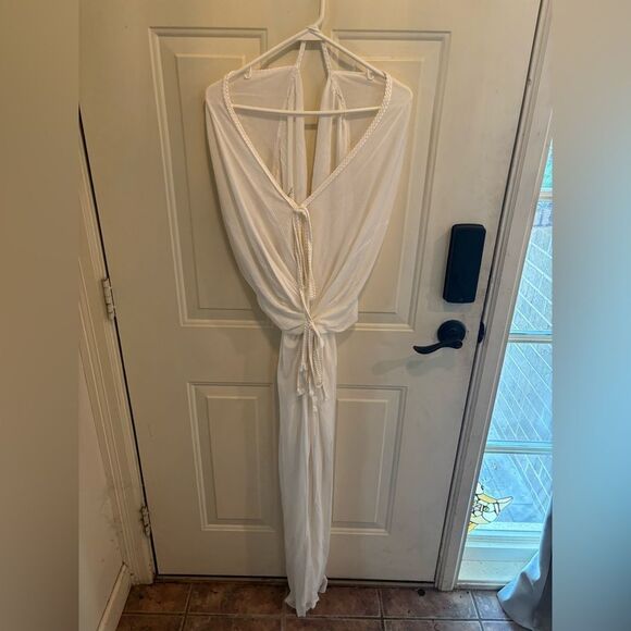 DEVON WINDSOR Gracie Dress Off White Beach Coverup with V-Neck and Breezy Fit - Picture 5 of 6